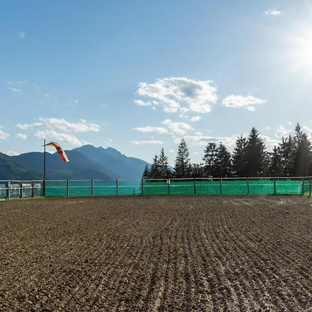 Erlebnishof Tschabitscher Vakantieboerderij Weissensee